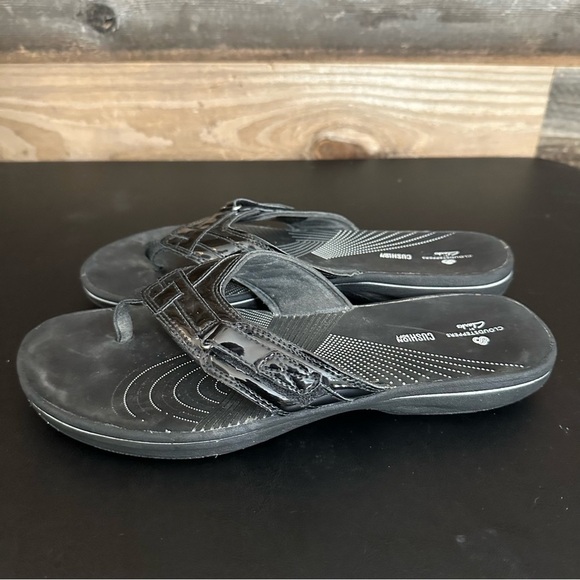 CLARKS Cloudsteppers Breeze Sea  Black Patent Flip Flop Slip On Sandal Ladies 10 - Picture 2 of 11